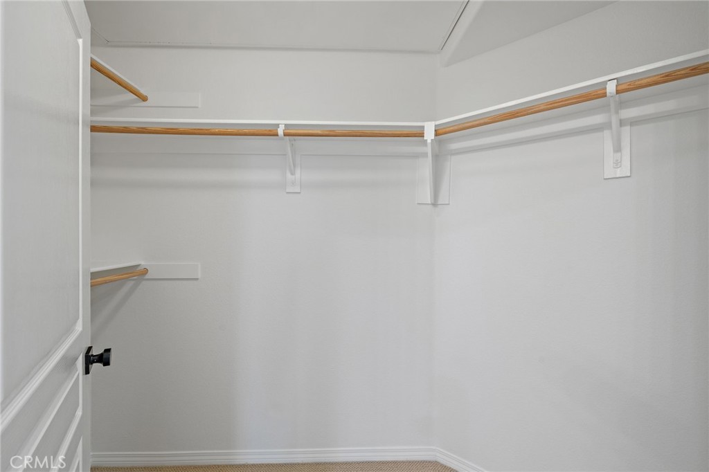 27917ca5 D17c 4ffb Bea5 F1ac87875986