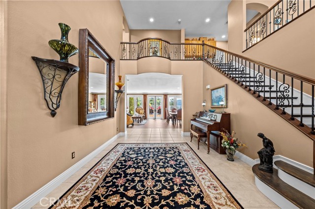 32409 Favara Drive, Temecula CA: https://media.crmls.org/medias/2791b2ec-03cf-458d-9c26-b32b4ad70d76.jpg