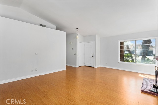 Detail Gallery Image 8 of 32 For 19934 Windwood, Riverside,  CA 92508 - 3 Beds | 2 Baths