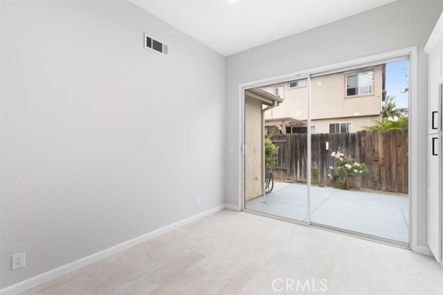 447 Paseo Del Valle, Camarillo CA: https://media.crmls.org/medias/2791ebda-f77b-44f3-aa01-4204d0af4dd9.jpg