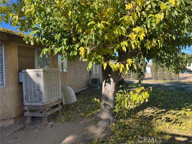 Detail Gallery Image 14 of 63 For 10643 Redwood, Hesperia,  CA 92345 - 3 Beds | 1 Baths