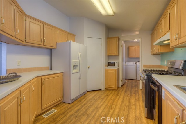 Detail Gallery Image 14 of 41 For 1675 Manzanita Ave #4,  Chico,  CA 95926 - 3 Beds | 2 Baths