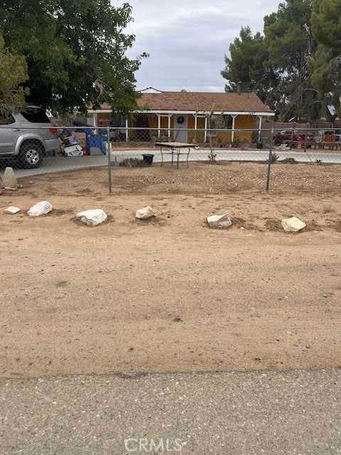 11847 Pinon Avenue, Hesperia CA: https://media.crmls.org/medias/27928900-e528-431d-9389-4e79fff70e71.jpg