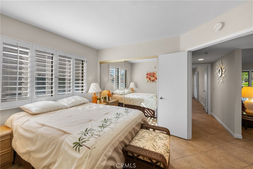 MLS #OC25260495 image #16