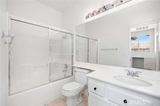 448 N Londonderry Lane, Orange CA: https://media.crmls.org/medias/2792c7fa-7a45-470b-801f-7ca9f3f15eb9.jpg