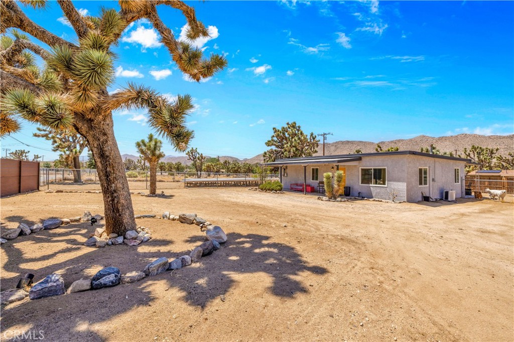 56565 Antelope Trail