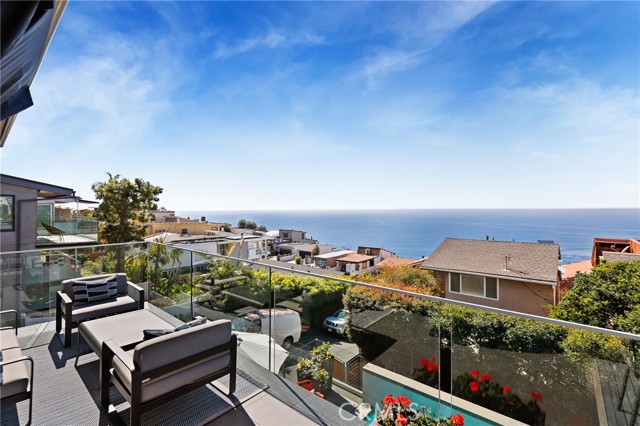 Detail Gallery Image 29 of 73 For 1088 Del Mar Ave, Laguna Beach,  CA 92651 - 4 Beds | 4/1 Baths