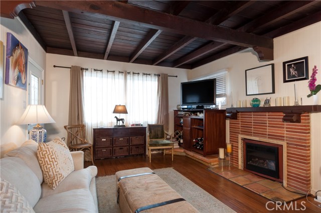 2216 Grandview Avenue, Manhattan Beach, California 90266, 2 Bedrooms Bedrooms, ,1 BathroomBathrooms,Residential,Sold,Grandview,SB17056643