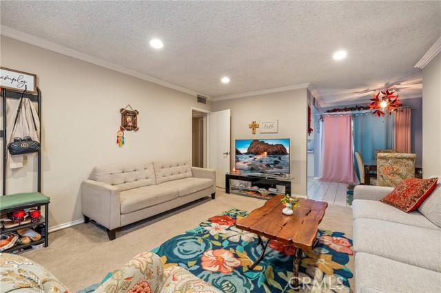 Detail Gallery Image 7 of 34 For 330 N Howard St #201,  Glendale,  CA 91206 - 2 Beds | 1 Baths