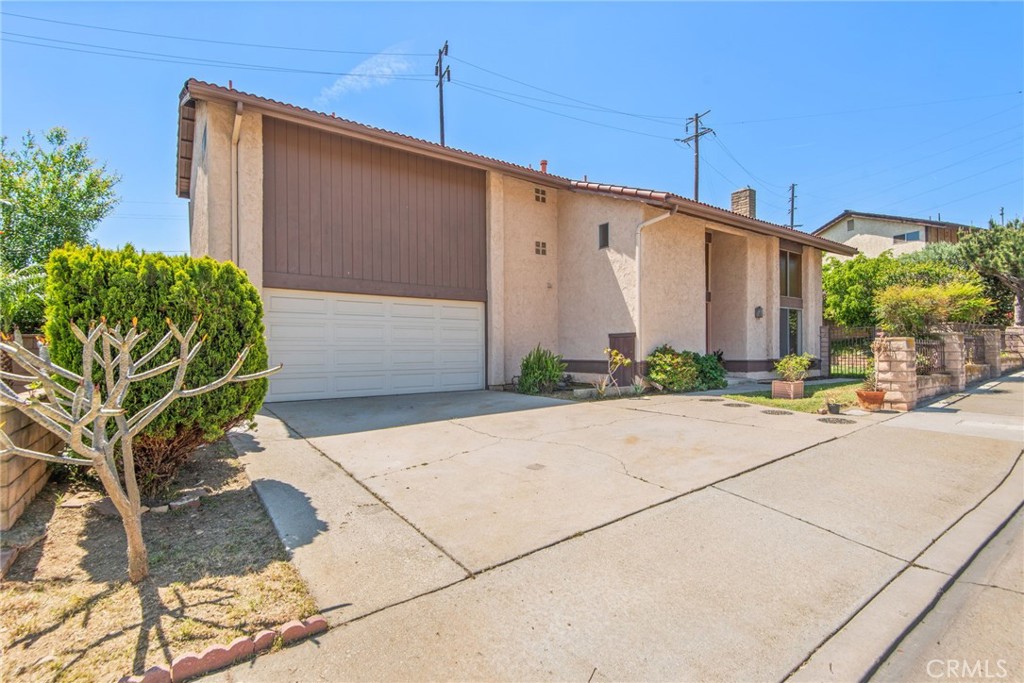 703 E Azalea Drive
