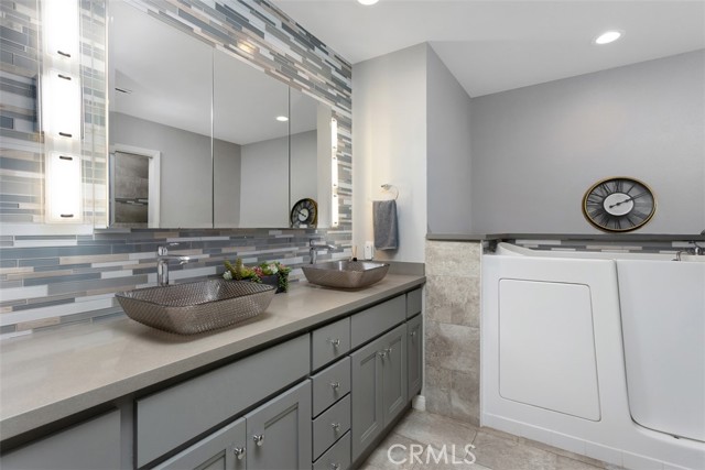 Detail Gallery Image 21 of 48 For 4119 Oak Island Ln, Fallbrook,  CA 92028 - 2 Beds | 2 Baths