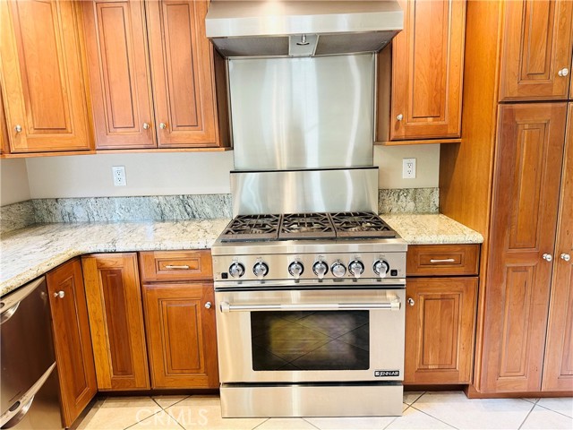 26051 Lawton Avenue, Loma Linda CA: https://media.crmls.org/medias/27957f3c-564a-459c-9100-42053408649c.jpg