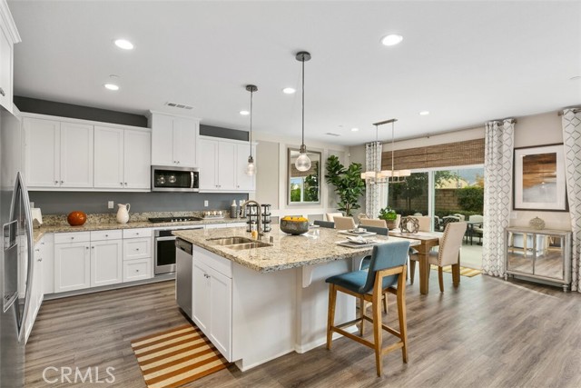 Detail Gallery Image 14 of 37 For 30253 Big Country, Menifee,  CA 92584 - 4 Beds | 3 Baths