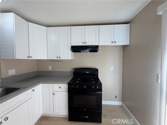 Detail Gallery Image 8 of 17 For 1677 W Wilson St, Rialto,  CA 92376 - 2 Beds | 1/1 Baths