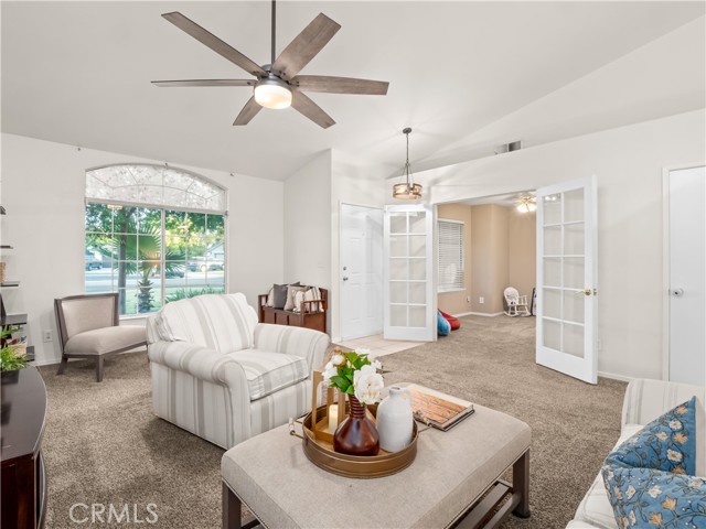 Detail Gallery Image 5 of 29 For 2725 Beverly Ave, Clovis,  CA 93611 - 3 Beds | 2 Baths