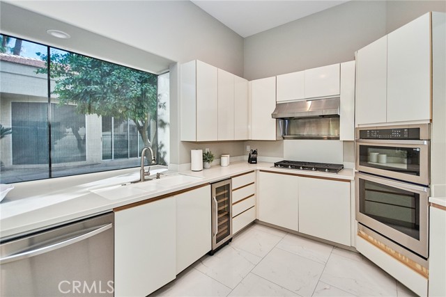 44980 Olympic Court, Indian Wells CA: https://media.crmls.org/medias/27972505-2083-4e00-83d9-9bbdb761f2f5.jpg