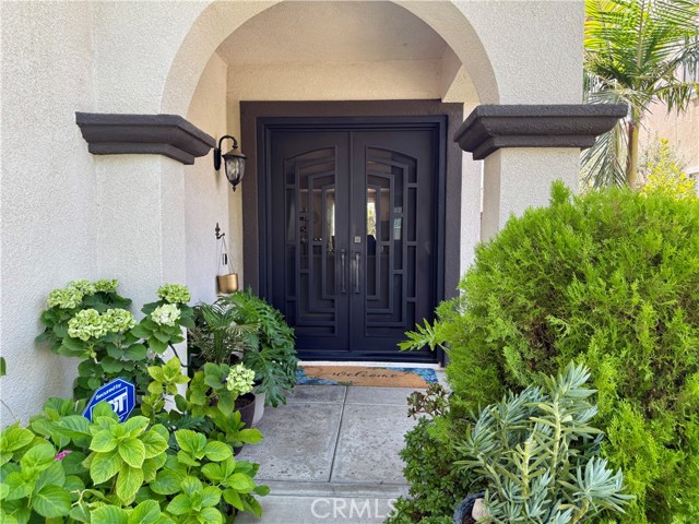 15767 Buck Point Lane, Fontana CA: https://media.crmls.org/medias/2797417c-befd-416e-9337-8d17607957c5.jpg