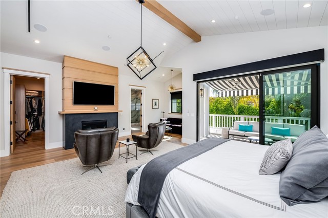 4365 Kraft Avenue, Studio City CA: https://media.crmls.org/medias/2797b8d7-ddfb-47e6-ab06-ab4f9c0f43a3.jpg