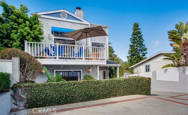 107 Guadalupe Avenue, Redondo Beach, California 90277, 2 Bedrooms Bedrooms, ,2 BathroomsBathrooms,Residential,Sold,Guadalupe,SB22034945