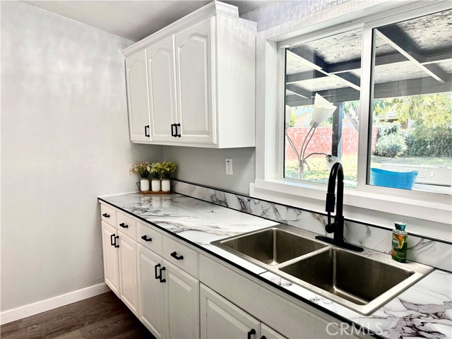 Detail Gallery Image 8 of 24 For 3860 Athol, Baldwin Park,  CA 91706 - 4 Beds | 2 Baths