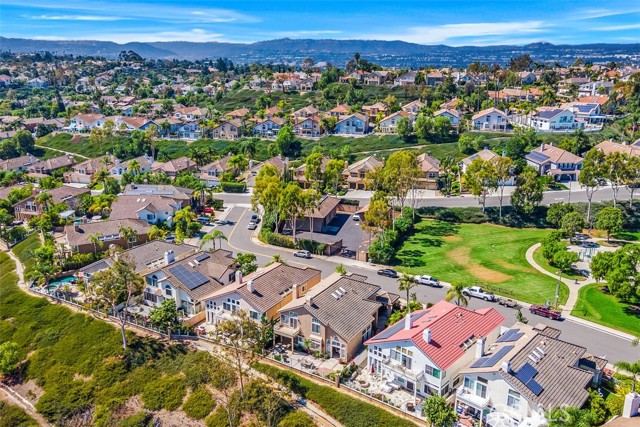 Detail Gallery Image 52 of 65 For 26582 Meadow Crest Drive, Laguna Hills,  CA 92653 - 4 Beds | 3 Baths