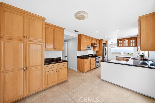 27402 Larchbluff, Rancho Palos Verdes, California 90275, 5 Bedrooms Bedrooms, ,3 BathroomsBathrooms,Residential,For Sale,Larchbluff,SB26077169