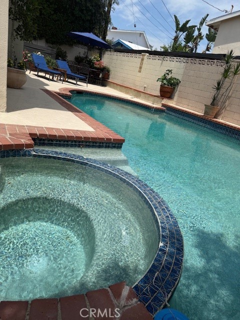 4310 Torreon Drive, Woodland Hills CA: https://media.crmls.org/medias/27984bed-82ff-40e9-a936-b74882ac7f76.jpg