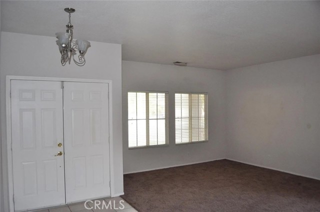 Detail Gallery Image 4 of 26 For 44342 Monroe Way, Lancaster,  CA 93536 - 4 Beds | 2 Baths