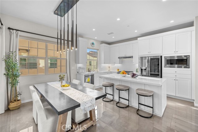 Detail Gallery Image 9 of 52 For 214 Elkhorn, Irvine,  CA 92618 - 3 Beds | 3/1 Baths