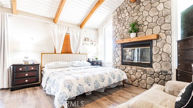 Detail Gallery Image 13 of 46 For 322 Cedarbrook Dr, Twin Peaks,  CA 92391 - 3 Beds | 2 Baths