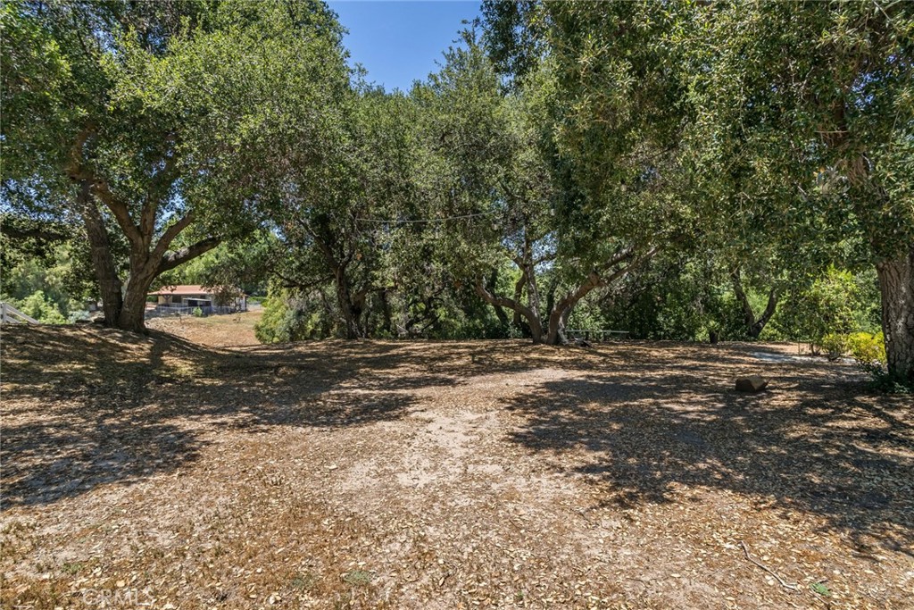 https://media.crmls.org/medias/279ac580-902a-4359-ba52-8cbad91f2812.jpg?preset=X-Large