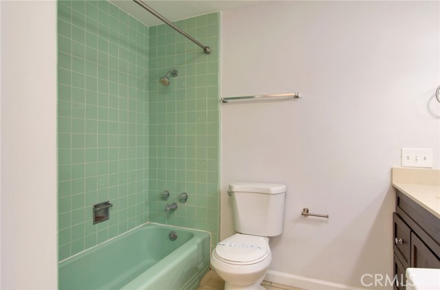 2368 Torrey Pines Road, La Jolla CA: https://media.crmls.org/medias/279b1957-f266-470d-88c8-8f6275bca671.jpg