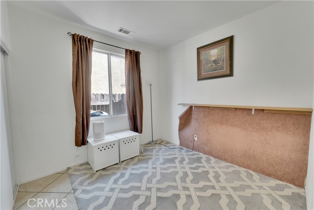 1335 Exeter Court, San Jacinto CA: https://media.crmls.org/medias/279b5dba-2079-41f8-ae9b-16a494e2650b.jpg
