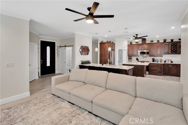 13699 Spring Valley Parkway, Victorville CA: https://media.crmls.org/medias/279b91d1-f259-48fa-9f6a-2ef631a171ca.jpg
