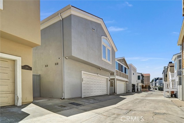 206 E Balboa Boulevard, Newport Beach, California 92661, 3 Bedrooms Bedrooms, ,3 BathroomsBathrooms,Residential Lease,For Rent,206 E Balboa Boulevard,CRIV25010739