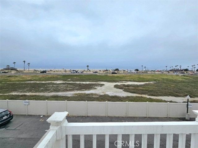 21752 Pacific coast hwy., Huntington Beach CA: https://media.crmls.org/medias/279c9e9e-2acd-4a90-ae1d-8fc816a91609.jpg