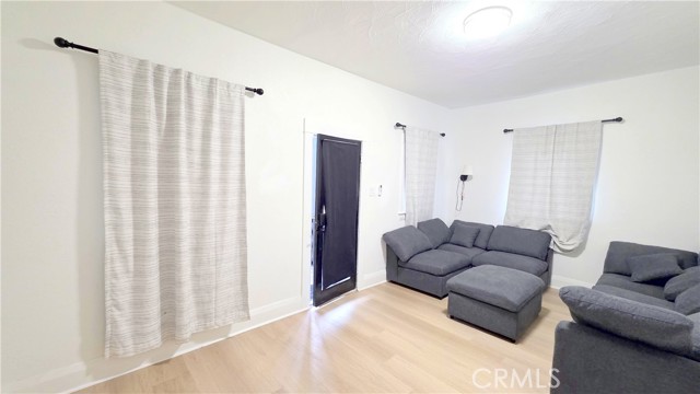 Detail Gallery Image 4 of 16 For 167 N 4th Ave, Upland,  CA 91786 - 1 Beds | 1 Baths