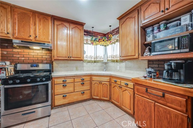 Image 11 of 31 For 5851 Pearce Avenue