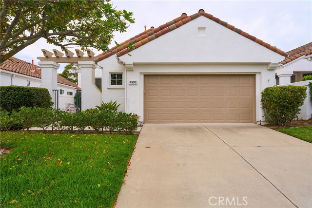 Detail Gallery Image 3 of 75 For 4908 Thebes Way, Oceanside,  CA 92056 - 3 Beds | 2 Baths
