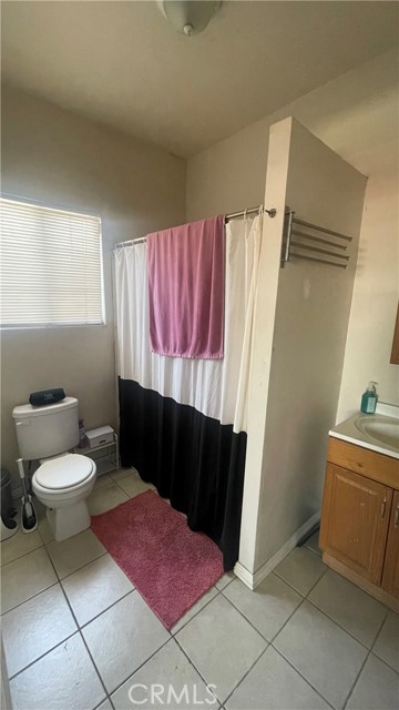 942 E 6th Street, Pomona CA: https://media.crmls.org/medias/279dea81-23b1-4dc3-88da-a537aeaf5870.jpg
