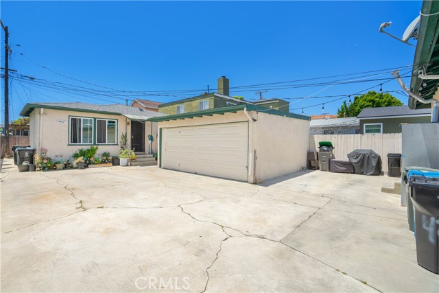 4220 W 165th Street, Lawndale CA: https://media.crmls.org/medias/279e0f64-6f5e-4c0b-88dc-76a7667e29f1.jpg