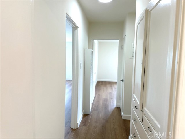 2648 23rd Street, Santa Monica CA: https://media.crmls.org/medias/279e9b04-983e-40e6-8799-9659b66e7123.jpg