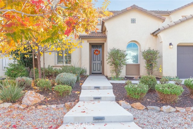 Detail Gallery Image 3 of 40 For 30517 Copper Rose, Murrieta,  CA 92563 - 4 Beds | 3/1 Baths