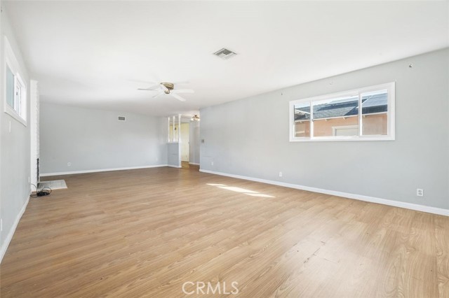 Detail Gallery Image 6 of 28 For 20159 Londelius St, Winnetka,  CA 91306 - 4 Beds | 2 Baths