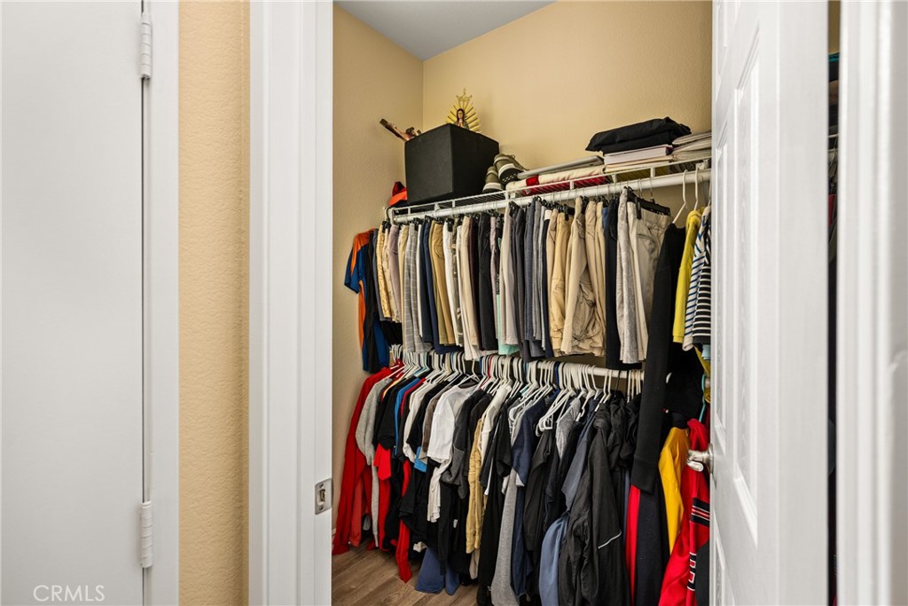 https://media.crmls.org/medias/279f6282-ff92-42a9-9326-f668f3b5eadb.jpg?preset=X-Large