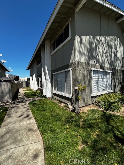 Detail Gallery Image 1 of 19 For 501 E Park Ave #2,  Santa Maria,  CA 93454 - 3 Beds | 1/1 Baths