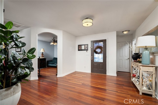 Detail Gallery Image 6 of 38 For 7575 Rancho Rd, Pinon Hills,  CA 92372 - 4 Beds | 3 Baths