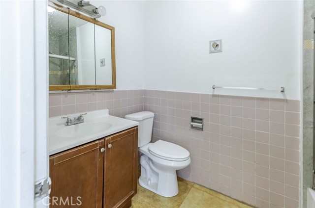 1123 S Walnut Avenue, West Covina CA: https://media.crmls.org/medias/27a04b86-1fdc-4548-8115-430ff1b6bfd4.jpg