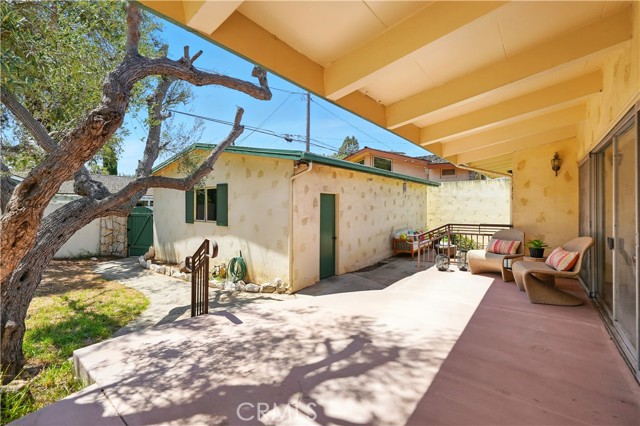 Detail Gallery Image 29 of 31 For 1075 Bryant Rd, Long Beach,  CA 90815 - 3 Beds | 3 Baths