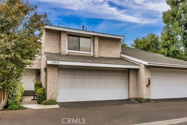 Detail Gallery Image 33 of 41 For 25139 Amberley Way, Valencia,  CA 91355 - 3 Beds | 2/1 Baths